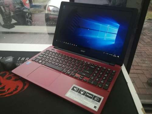 FINAL PRICE DROP!!*1ST BID TAKES!*AS NEW*ACER ASPIRE E15 RED*i3-4005U*4GB*1000GB HDD*HD